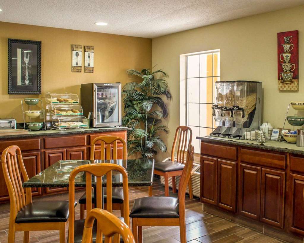Surestay Plus Hotel By Best Western Asheboro Restaurant photo